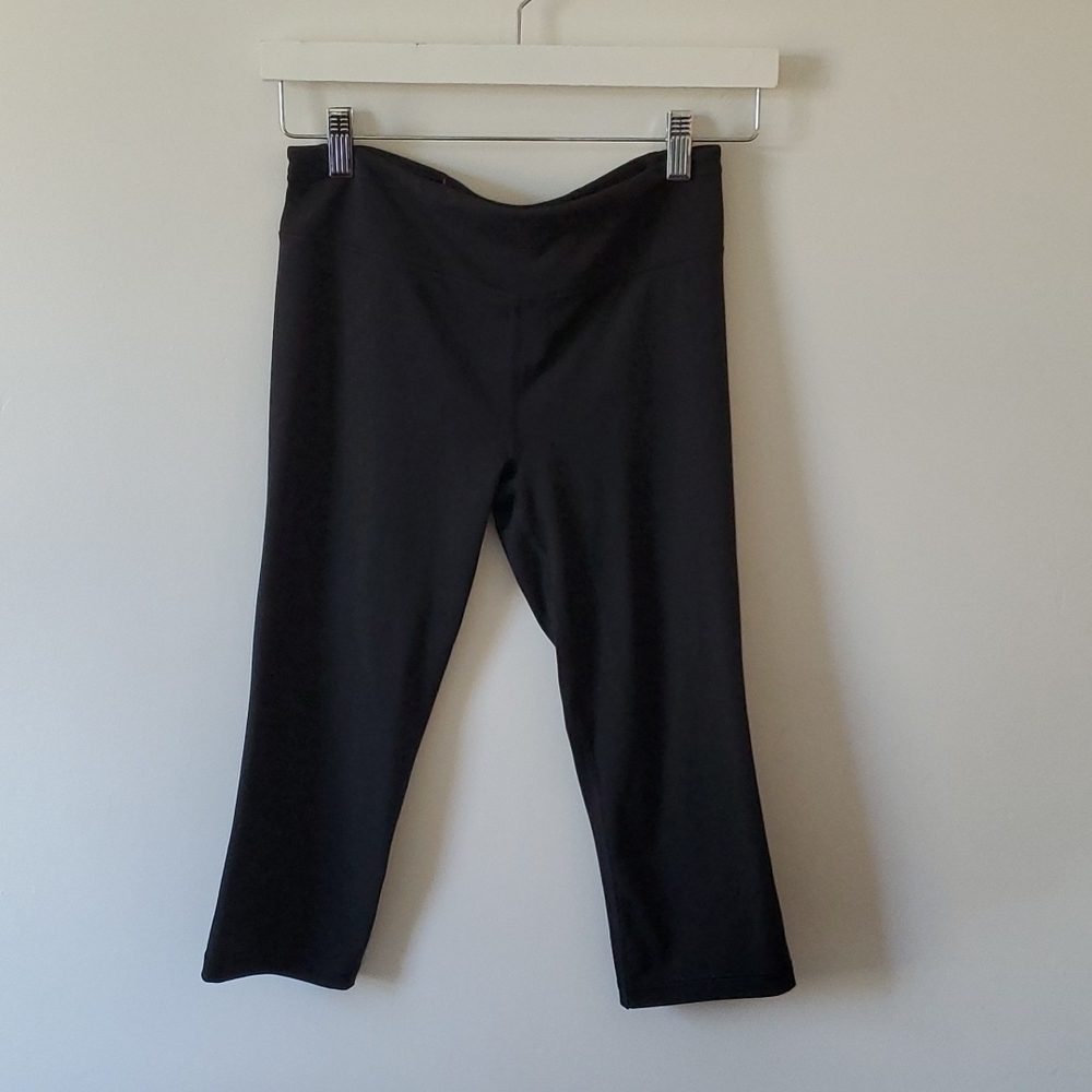 Victoria's Secret VS Knockout Crop Workout Legging sz S